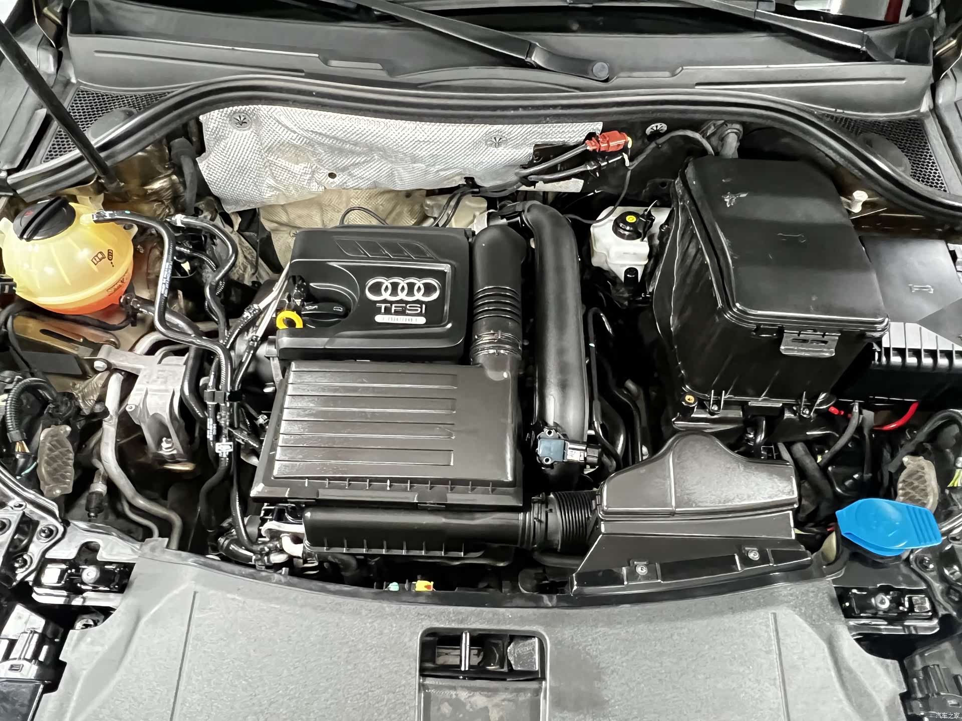 Audi Q3, 2016 10
