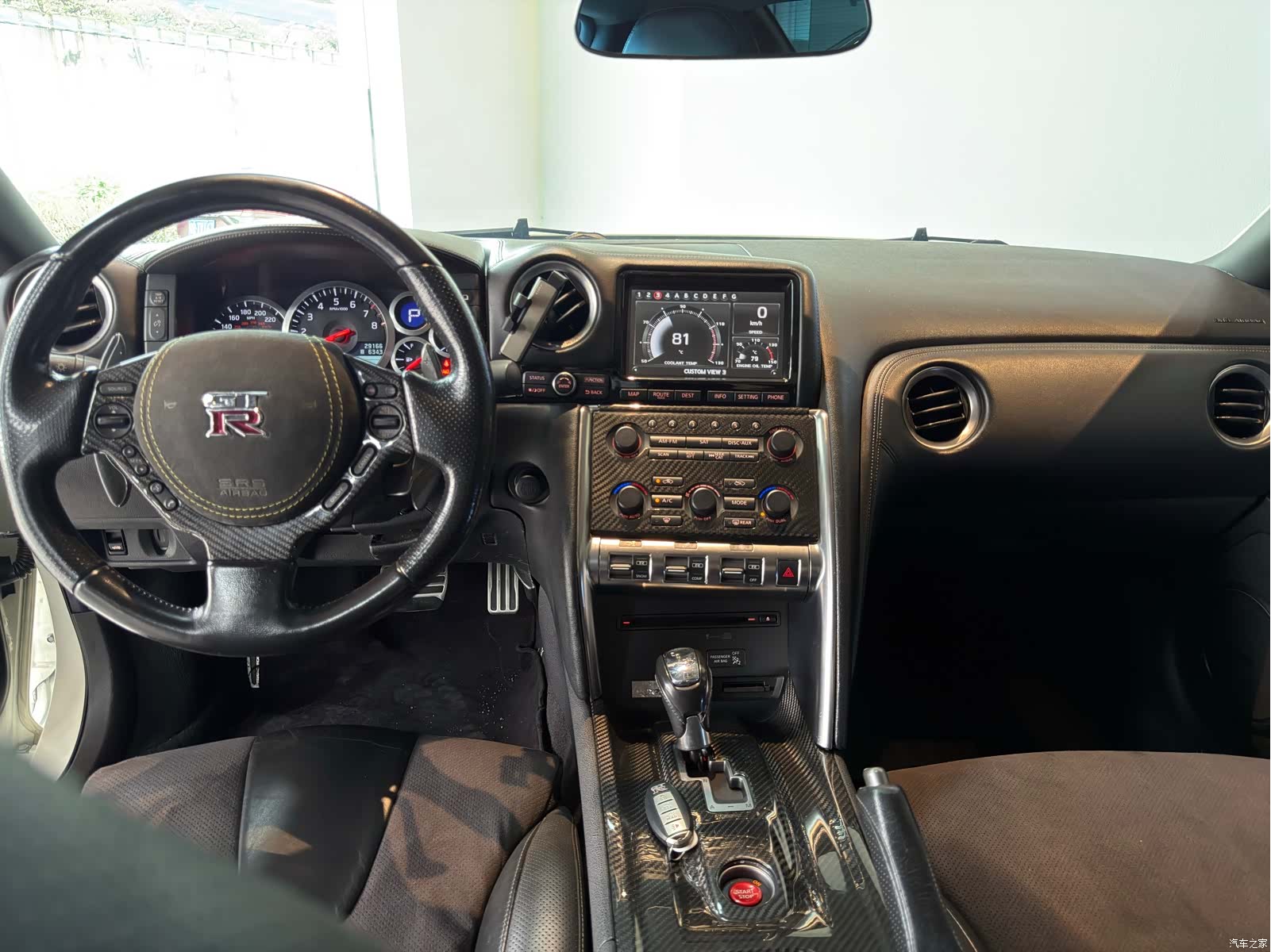 Nissan GT-R, 2009 11