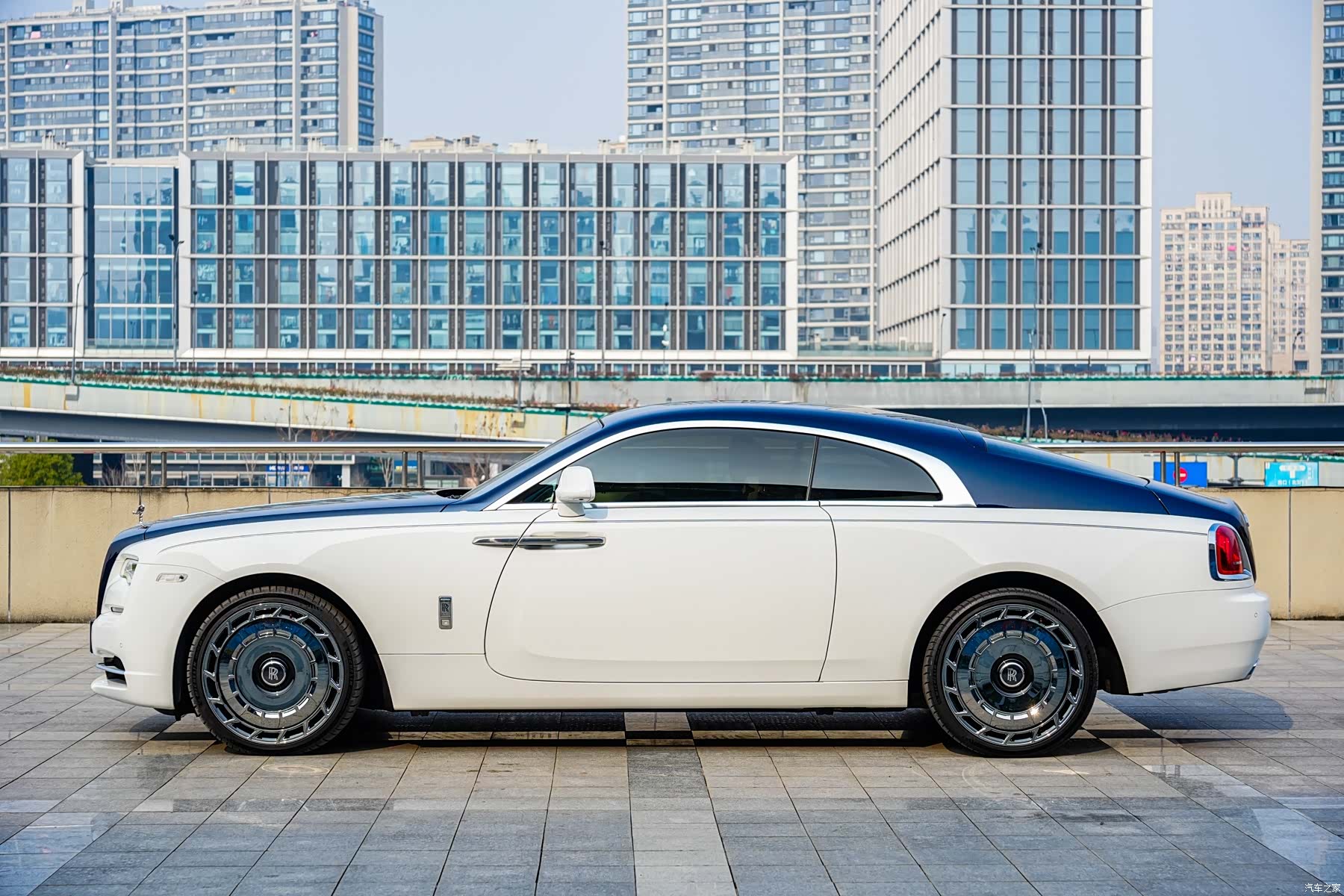 Rolls-Royce Wraith, 2018 21