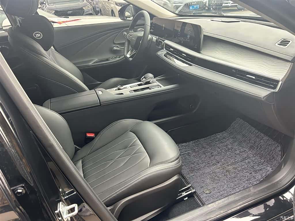 Chery Arrizo 8, 2022 9