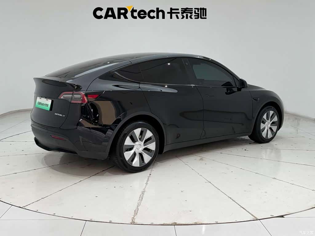 Tesla Model Y, 2023 11