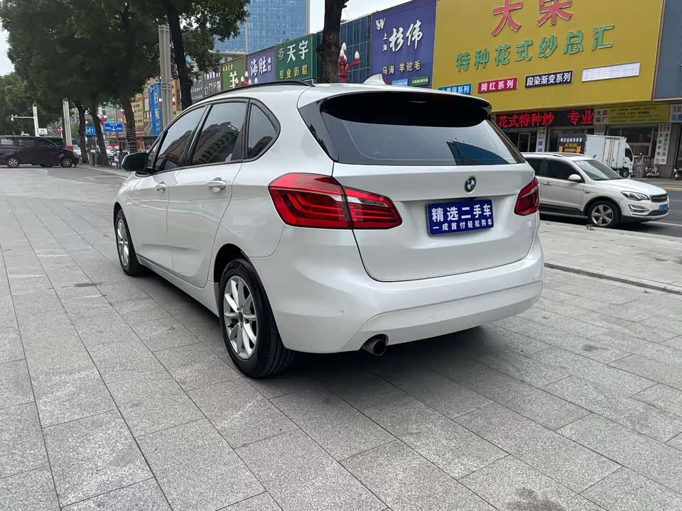 BMW 2 series station wagon