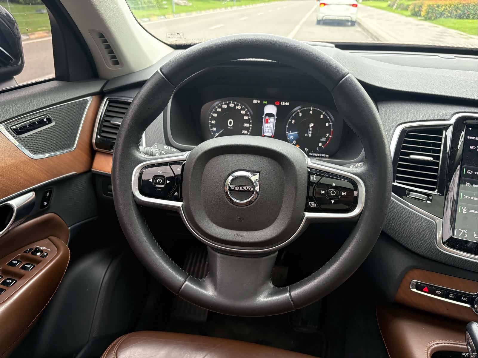 Volvo XC90, 2018 6