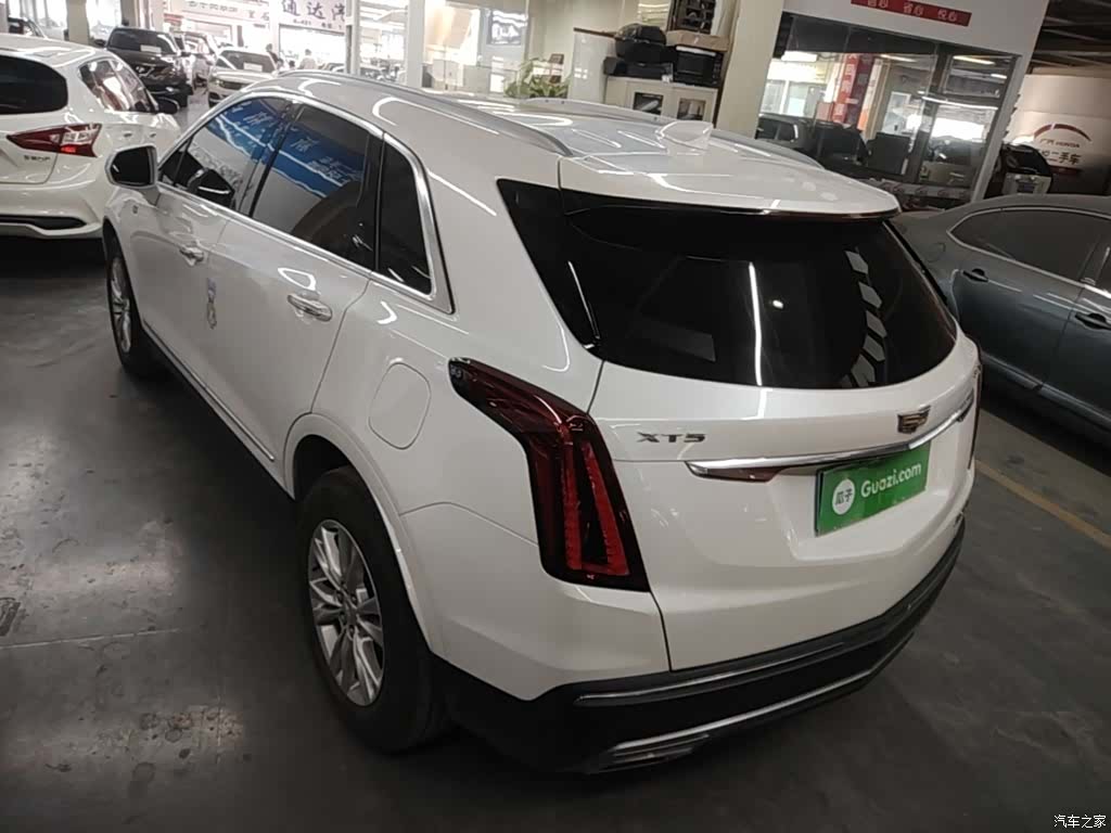 Cadillac XT5, 2022 все фото