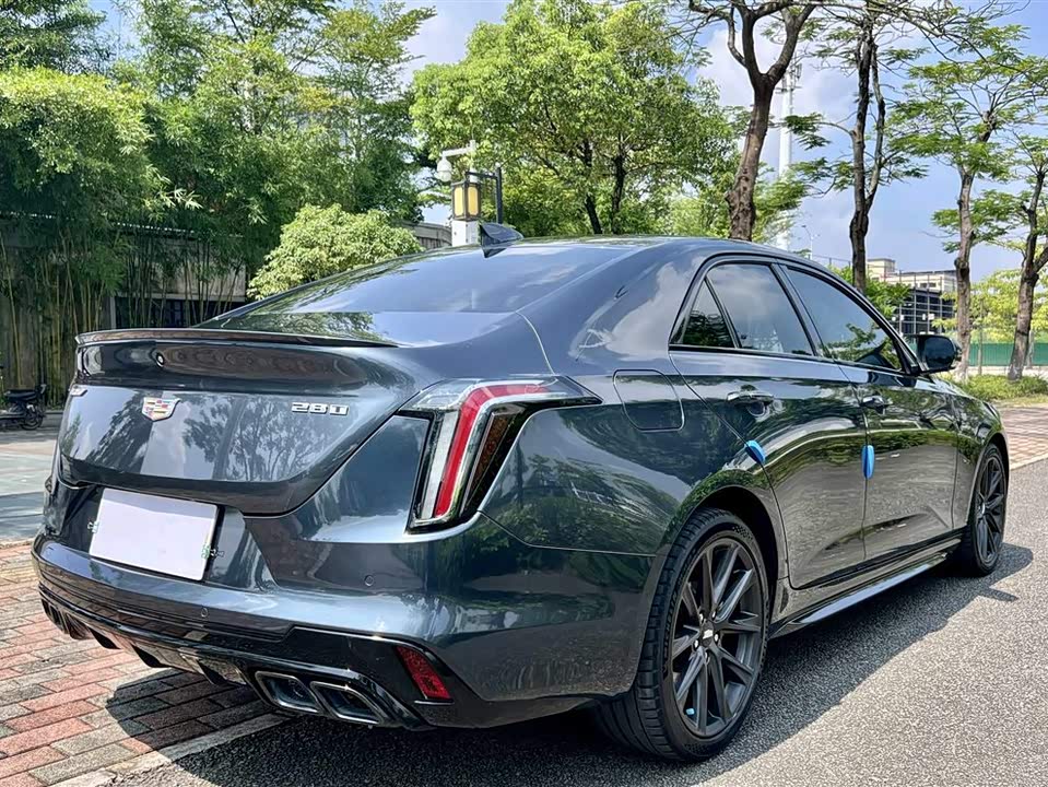 Cadillac CT4