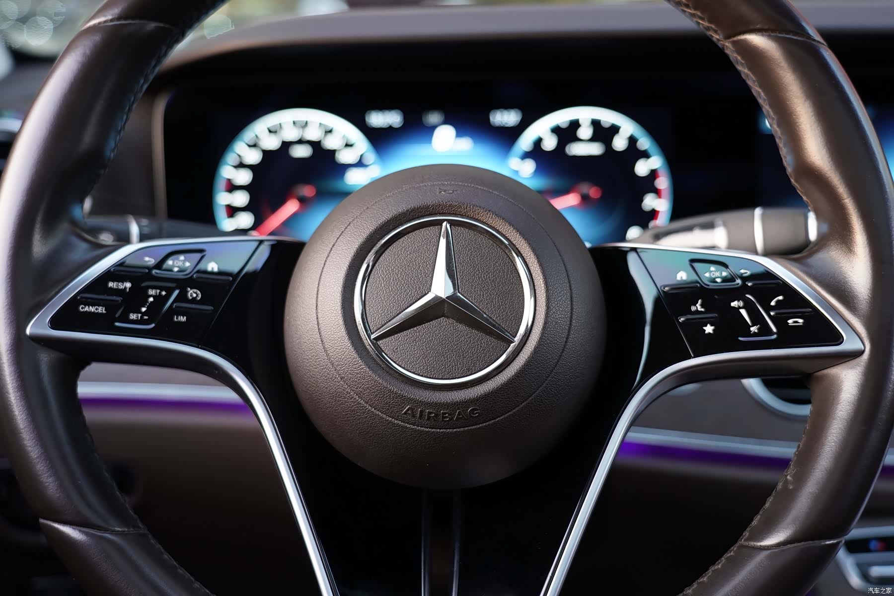 Mercedes-Benz E-Class, 2021 14