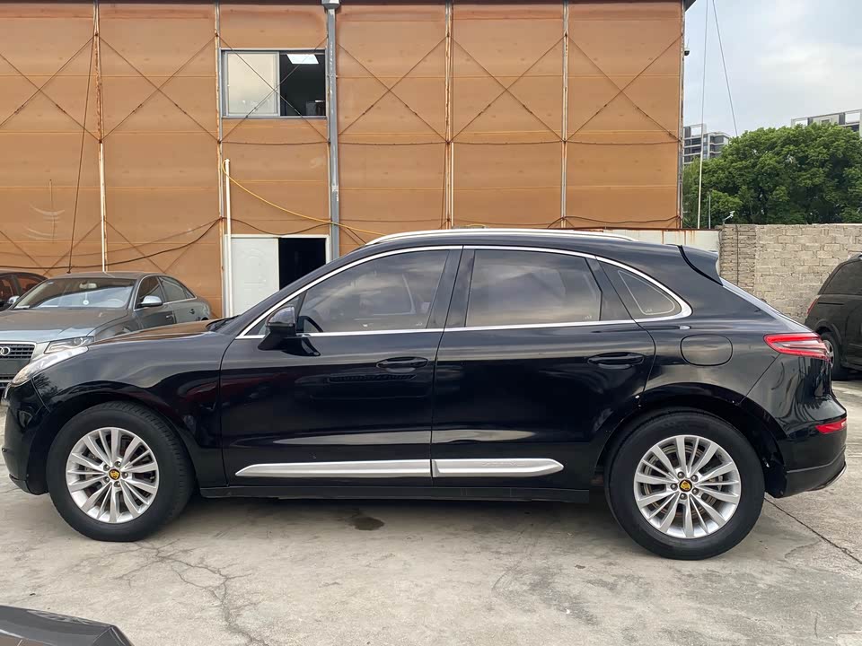 Zotye SR9 Zotye SR9