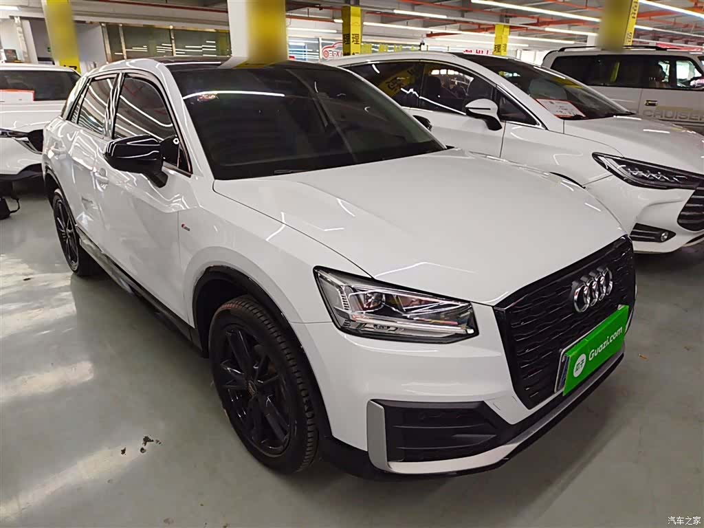 Audi Q2L, 2019 4
