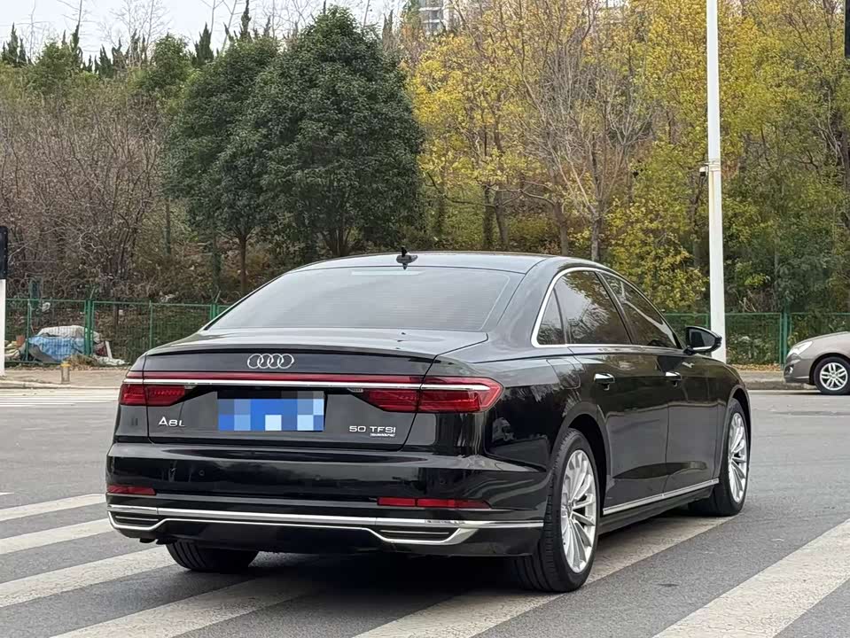 Audi A8