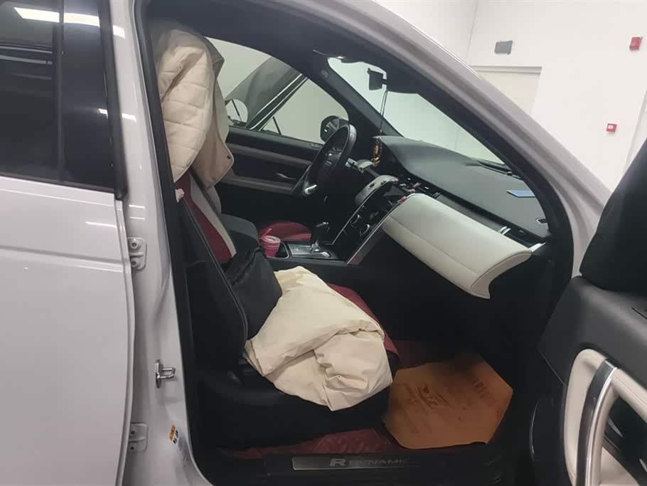 Land Rover Discover sports