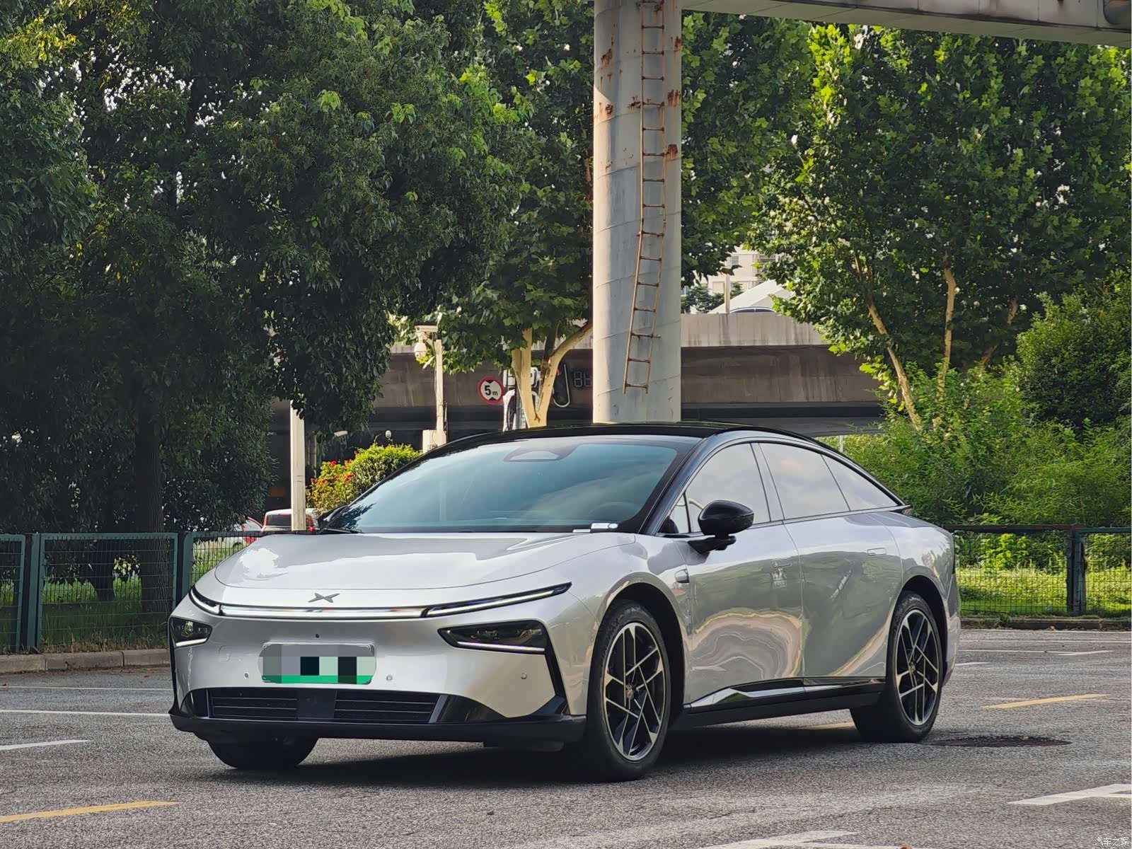 Xpeng P7, 2025 1