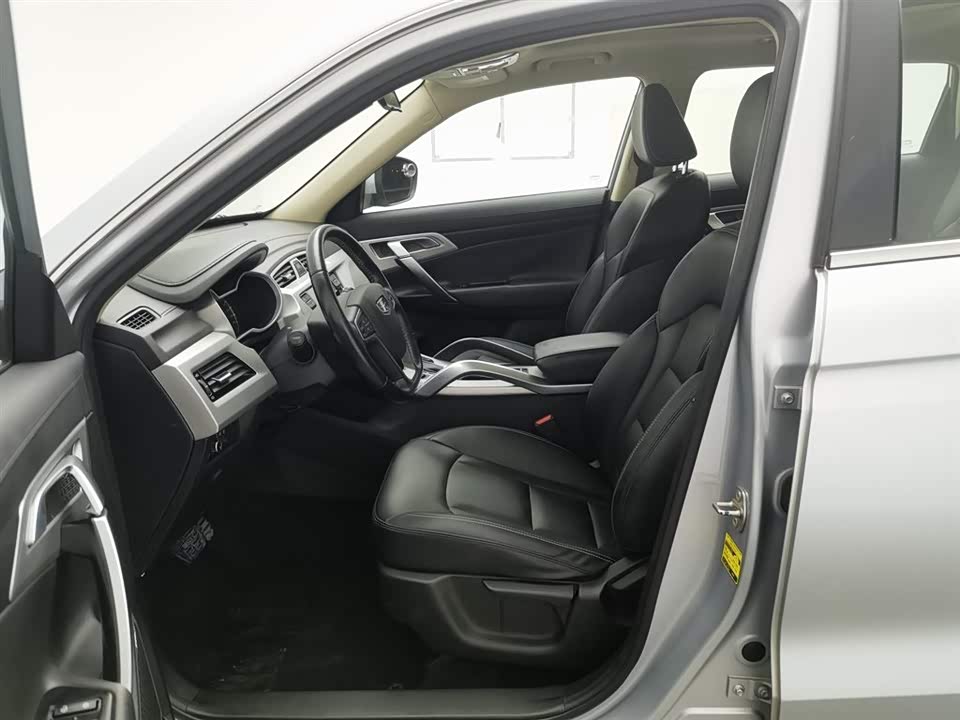 Geely Atlas