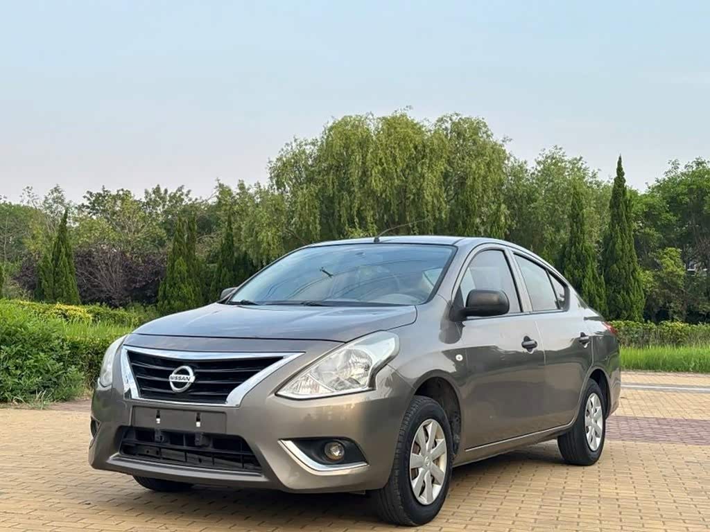 Nissan Sunny
