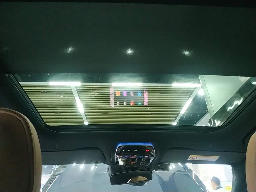 Mercedes-Benz E-Class 2024, фото 14