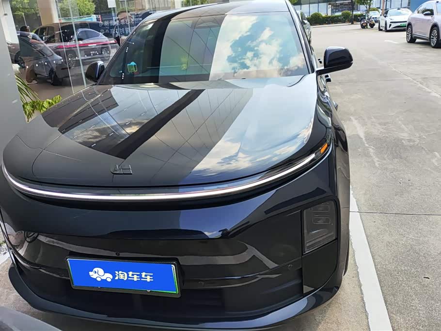 Li Auto Ideal L6