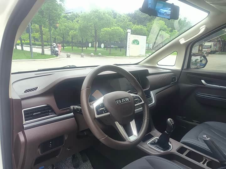 BAW rui sheng wang pai M7 2023 2.0L zhang zhou chuang xiang xing 7 seats