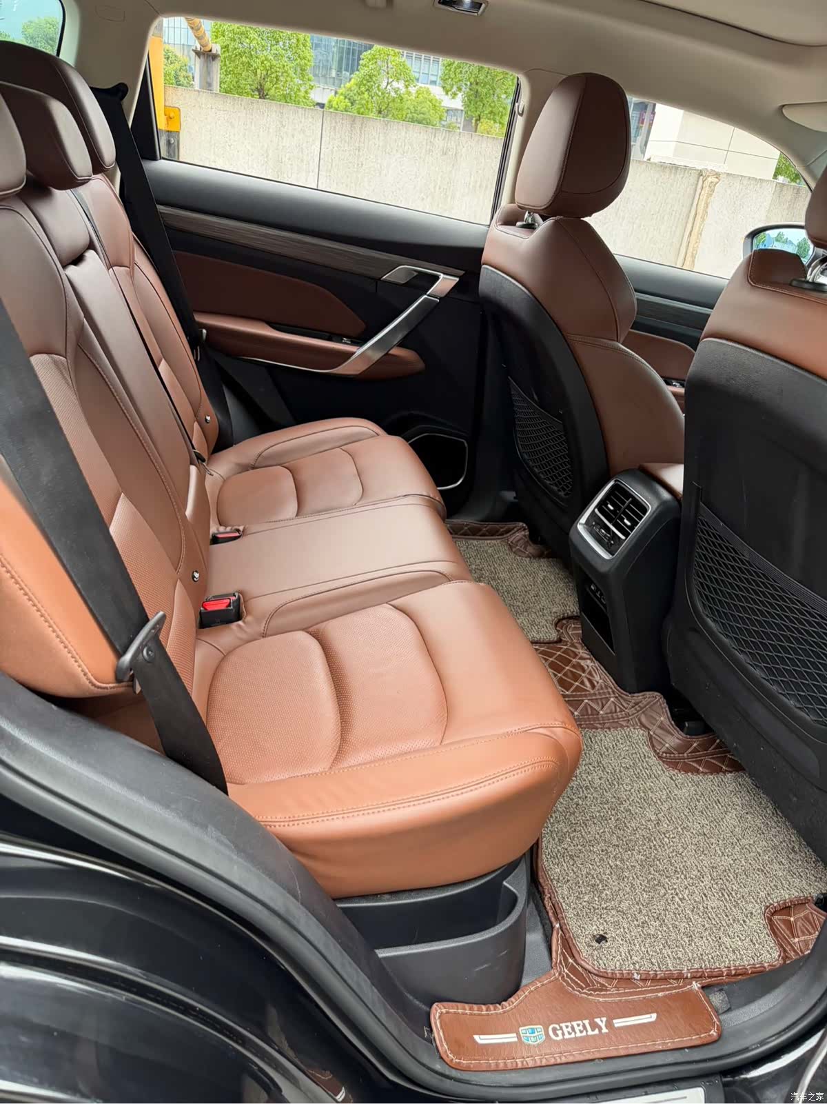 Geely Boyue, 2021 10