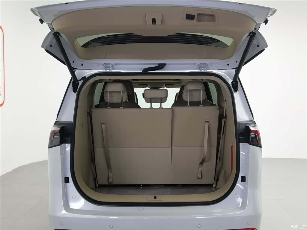 Buick GL8, 2025 16