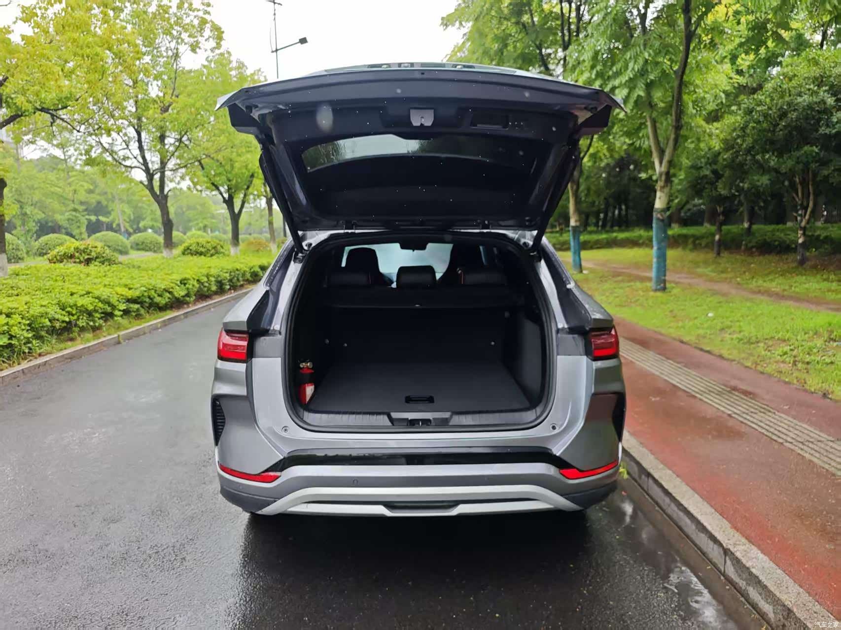 BYD Song, 2023 9