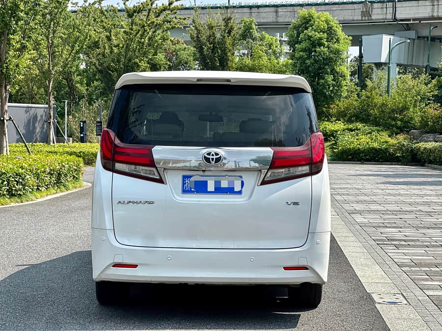 Toyota Alphard 2018, фото 5