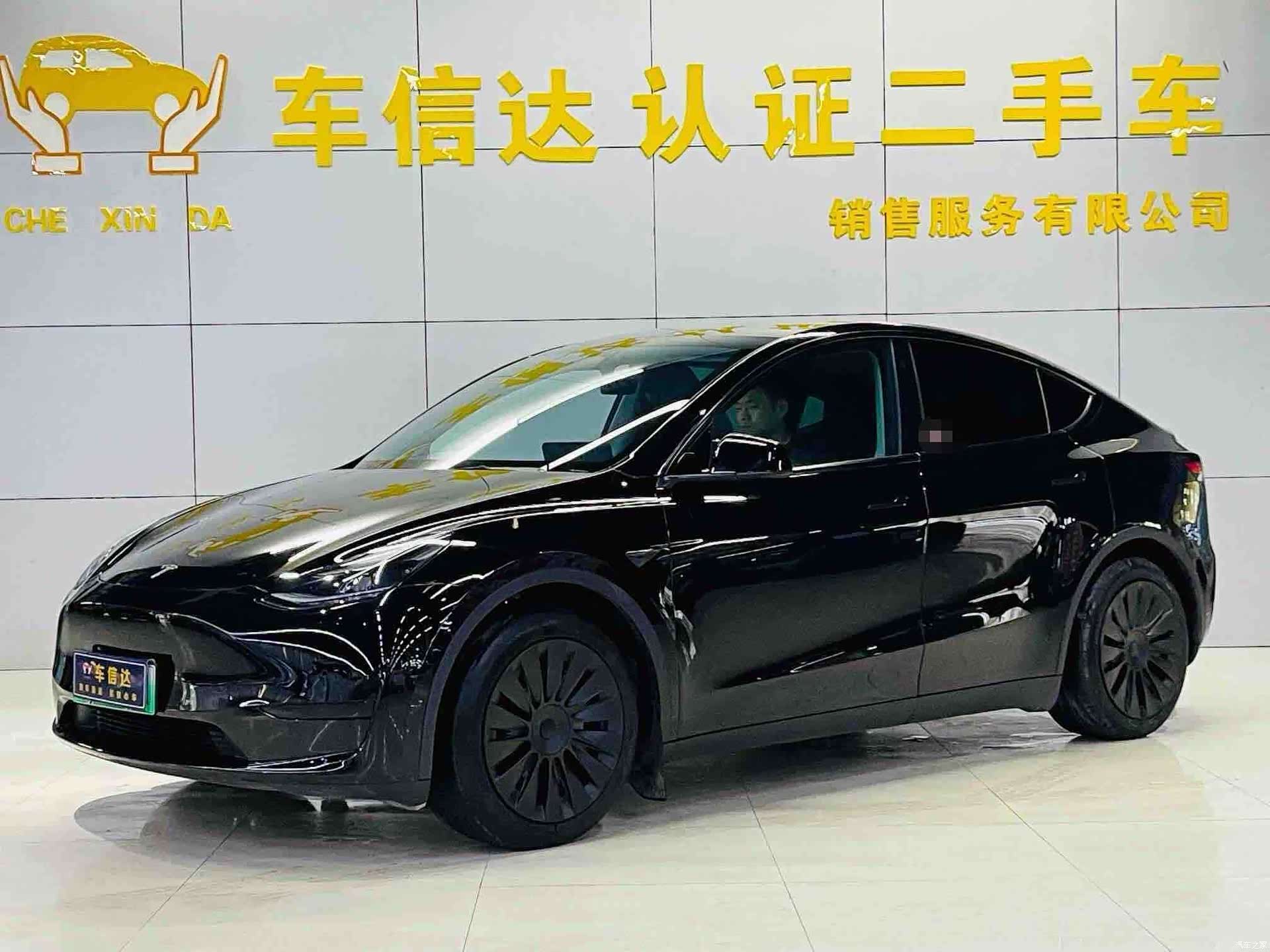 Tesla Model Y, 2024 1