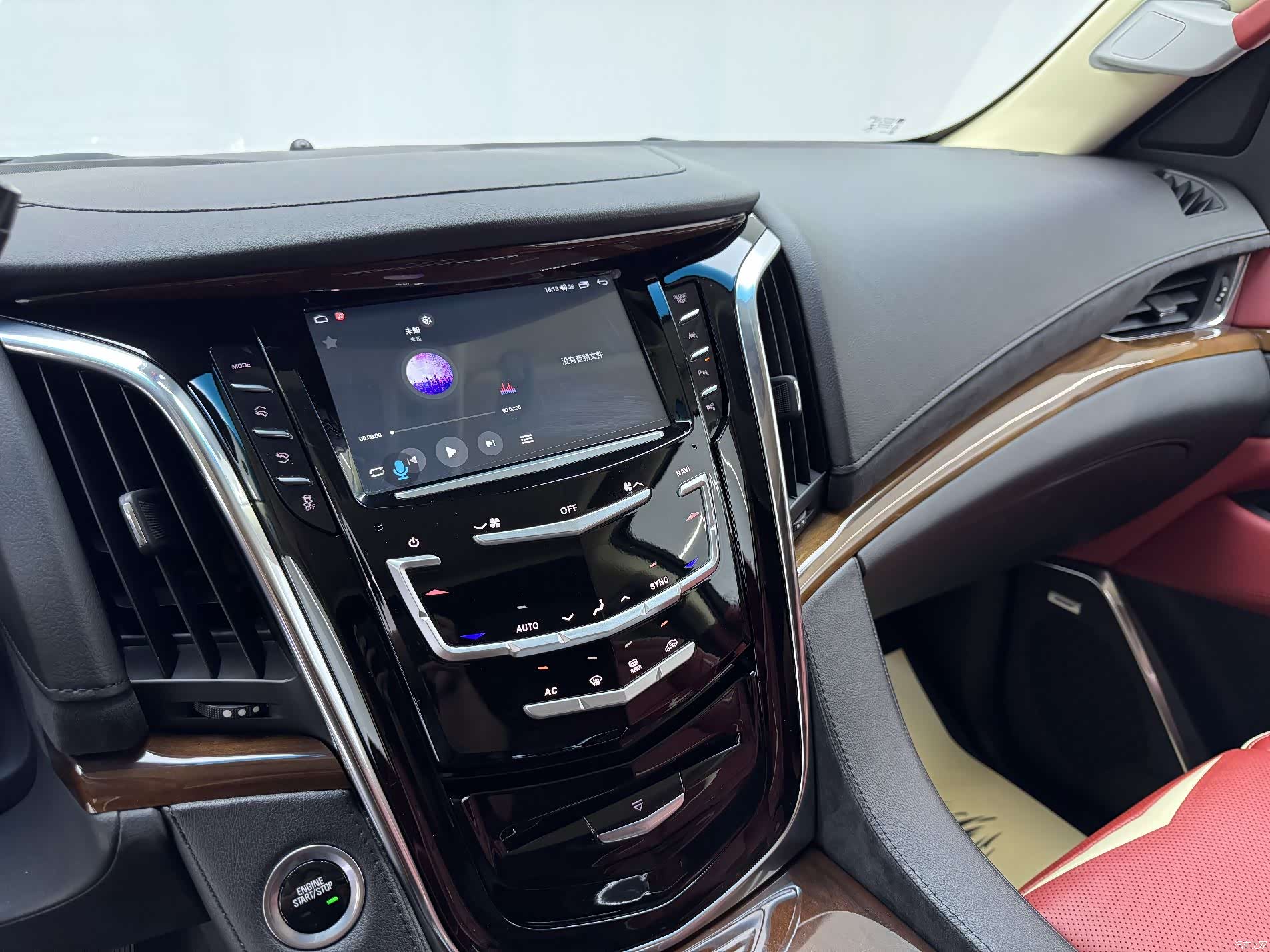 Cadillac Escalade, 2018 19
