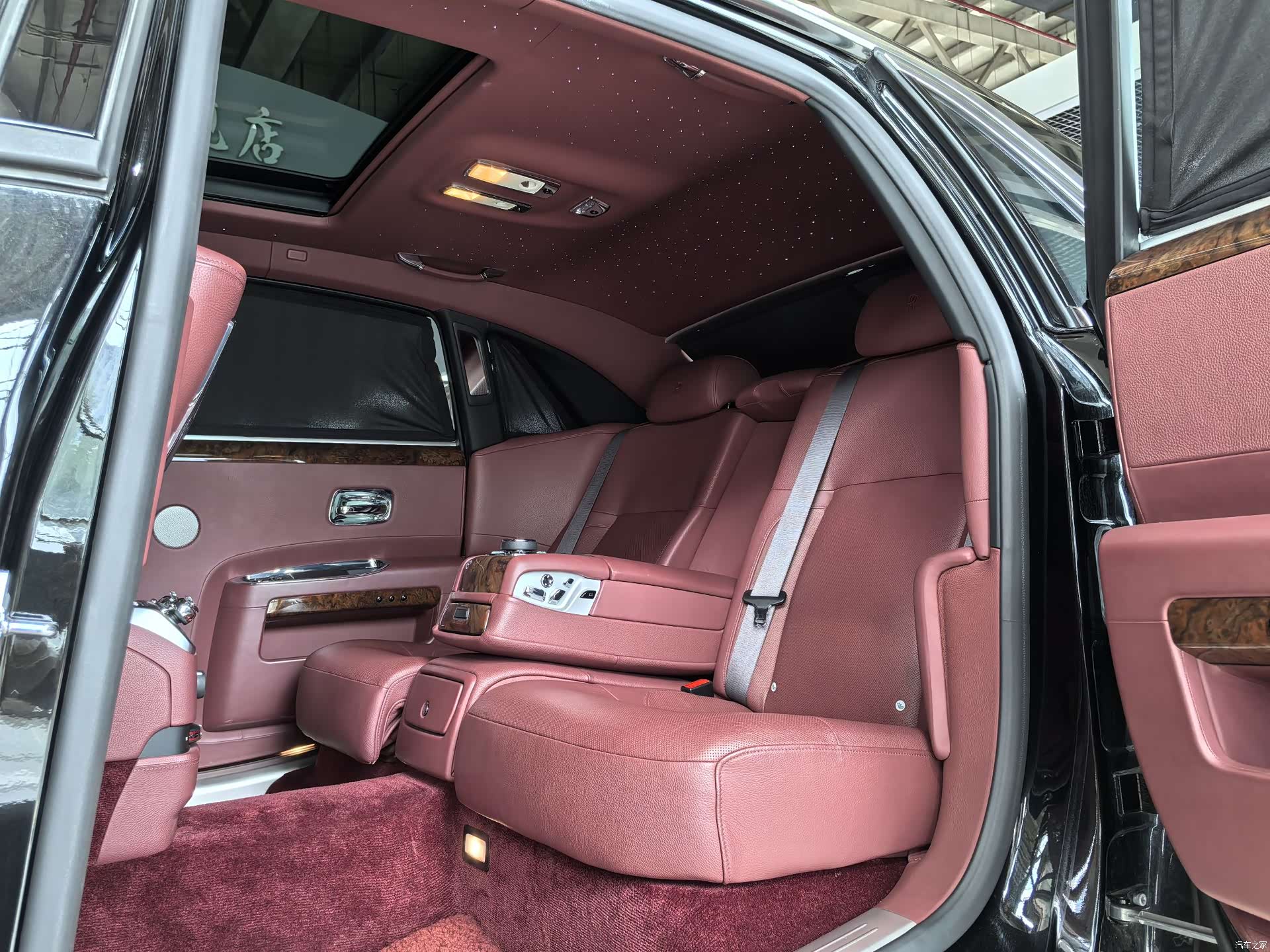 Rolls-Royce Ghost, 2015 14