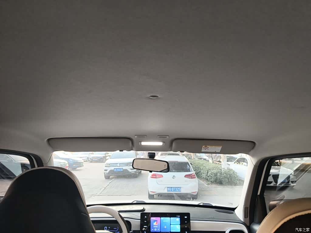 Geely Panda, 2025 18