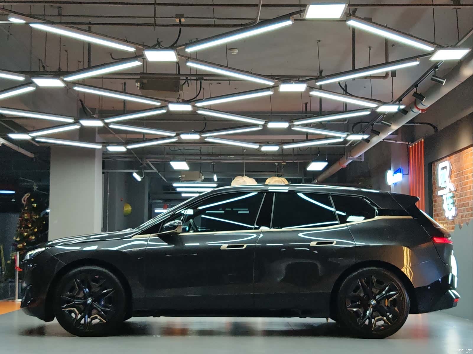 BMW iX, 2023 8