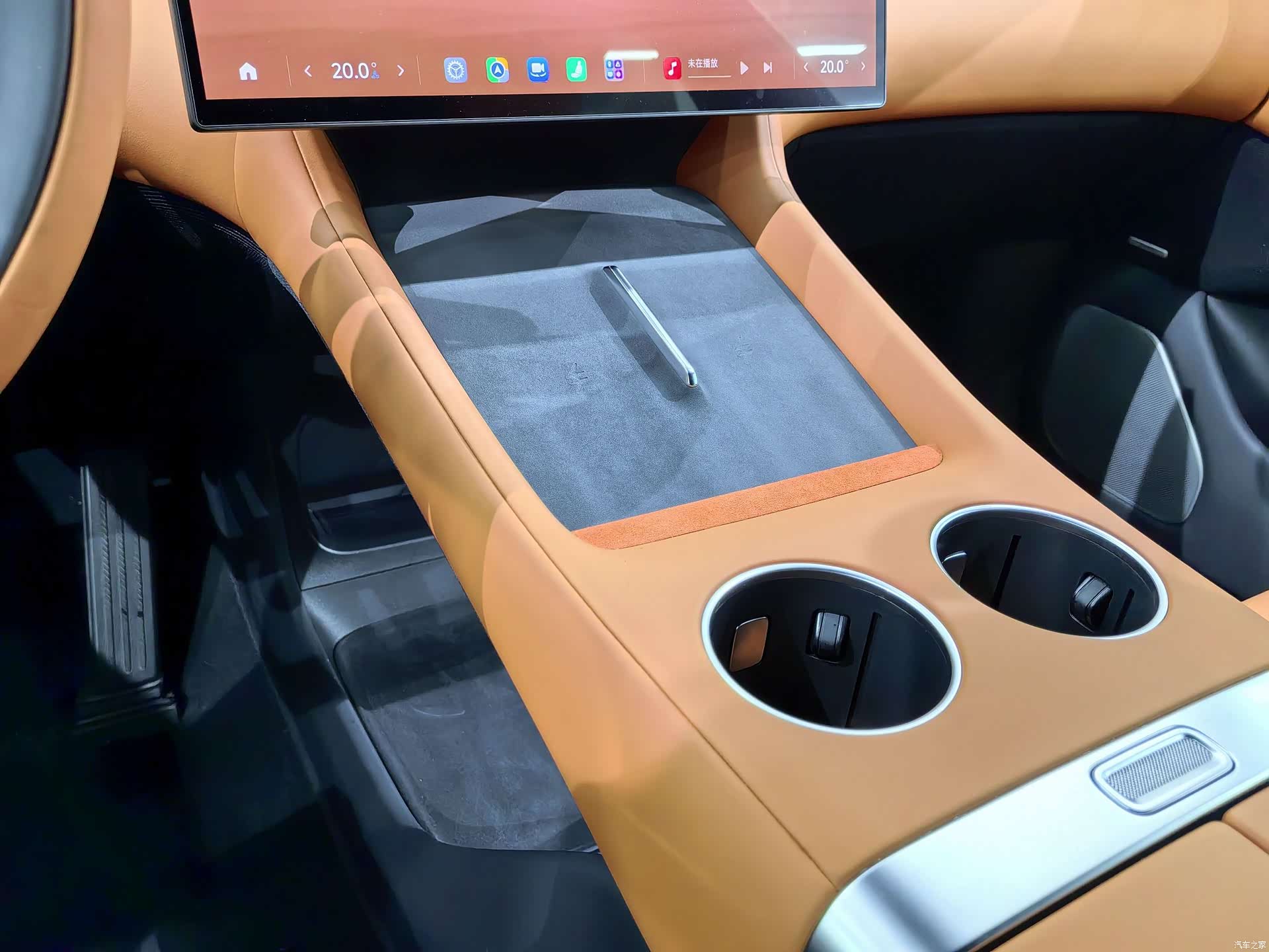 Xiaomi YU7, 2025 9