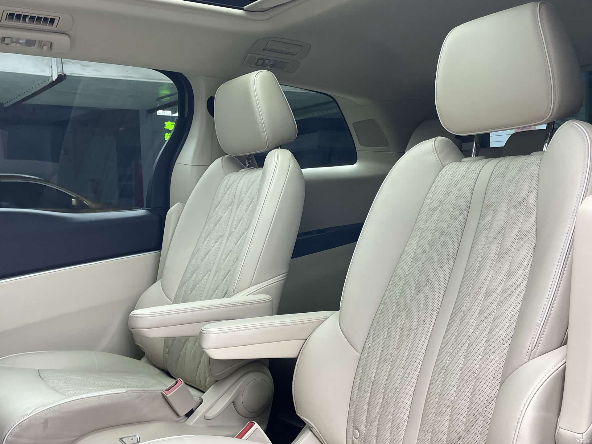 Buick GL8, 2023 9