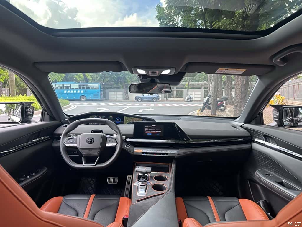 Changan UNI-V, 2024 15