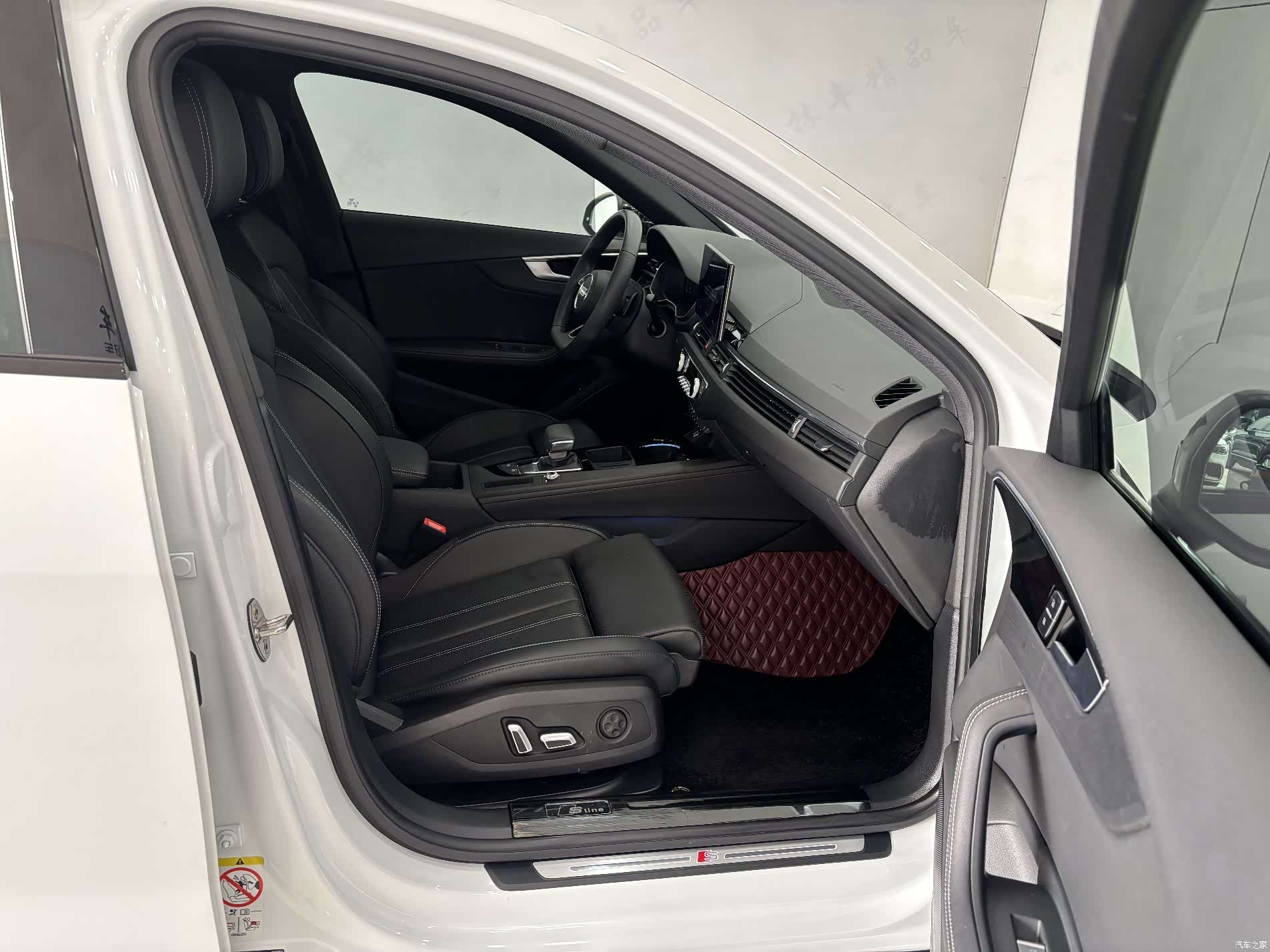 Audi A4L, 2024 27