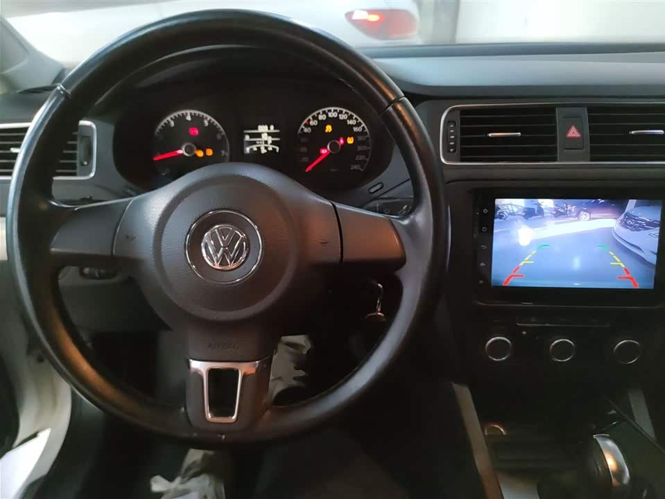 Volkswagen Sagitar