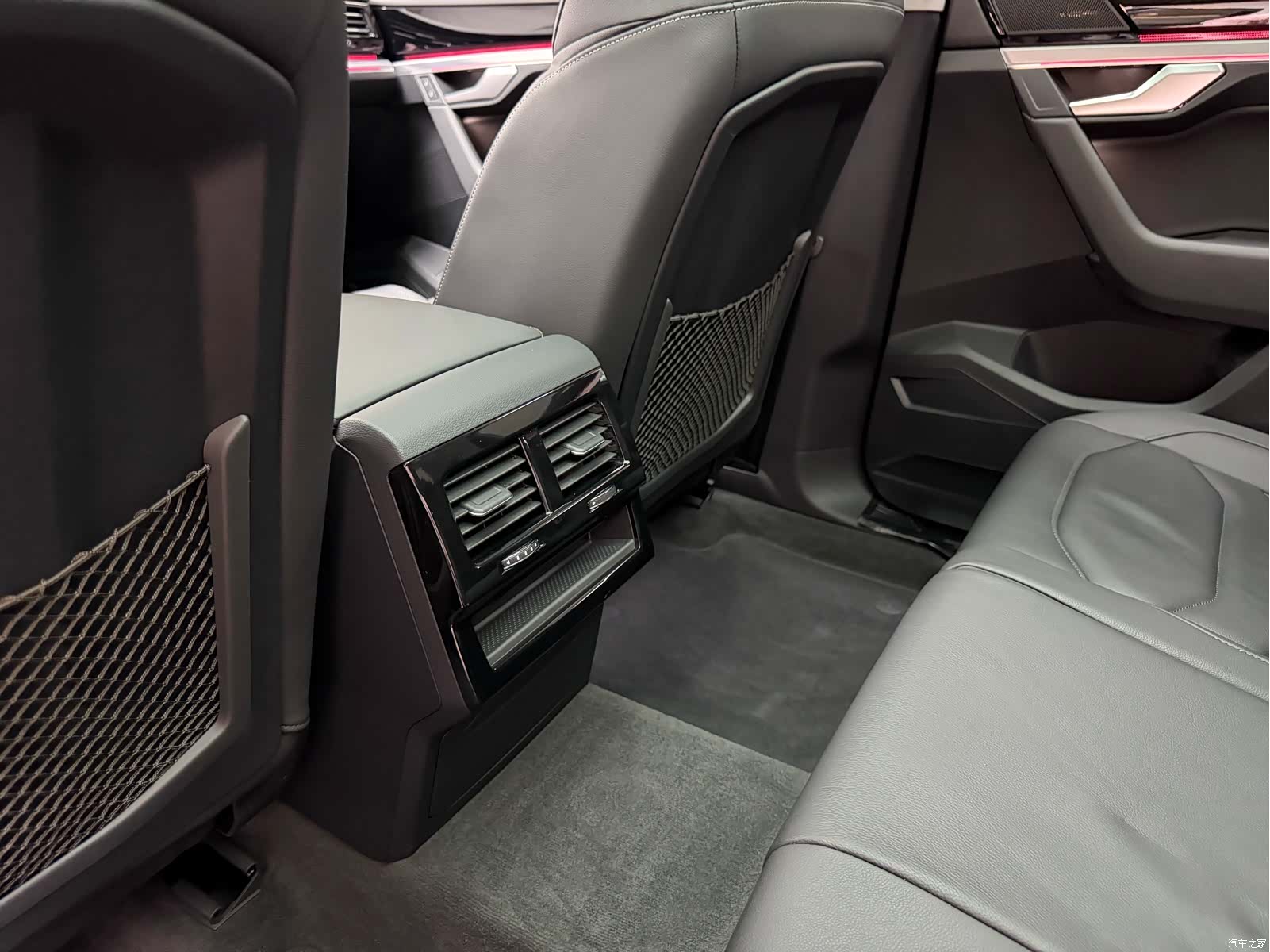 Volkswagen Touareg, 2019 21