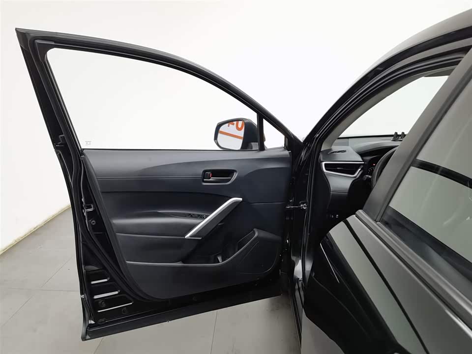 Toyota Corolla Sharp amplifier