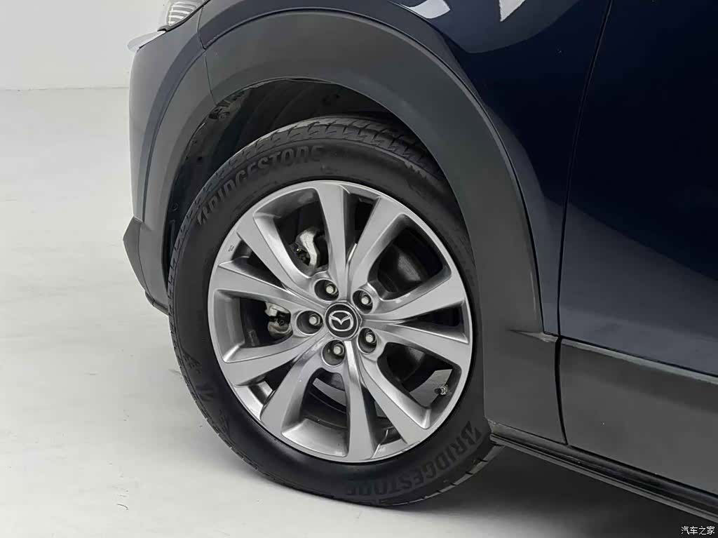 Mazda CX-30, 2022 11