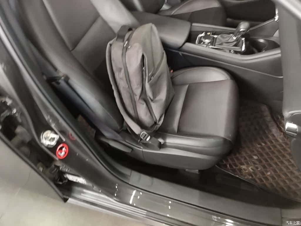 Mazda Mazda3, 2022 25