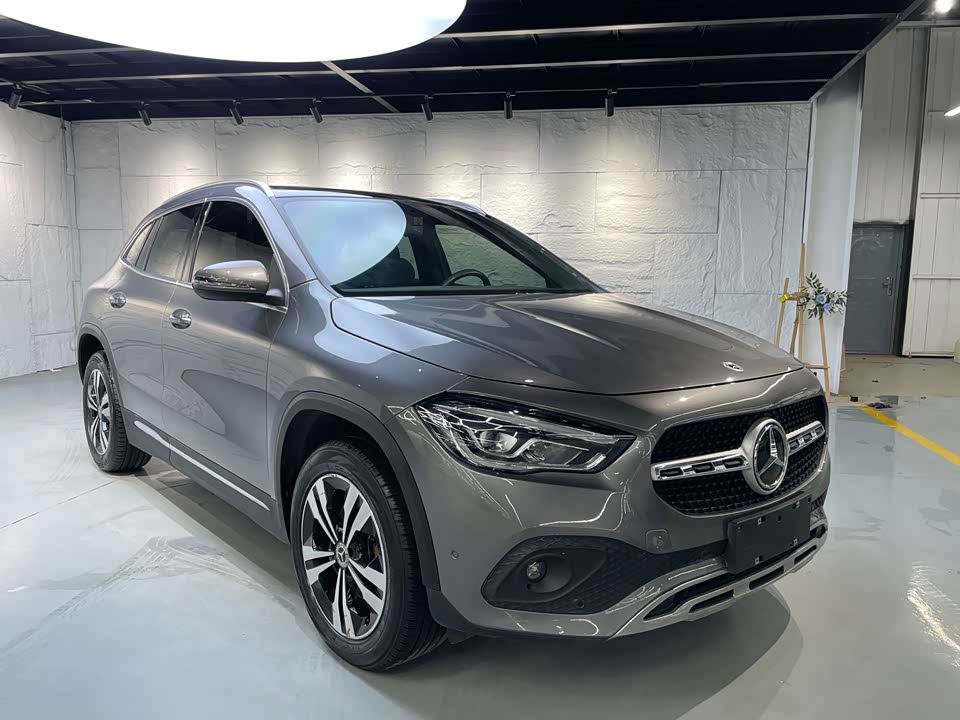 Mercedes-Benz GLA