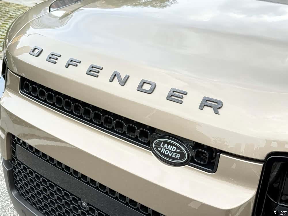 Land Rover Defender, 2026 все фото