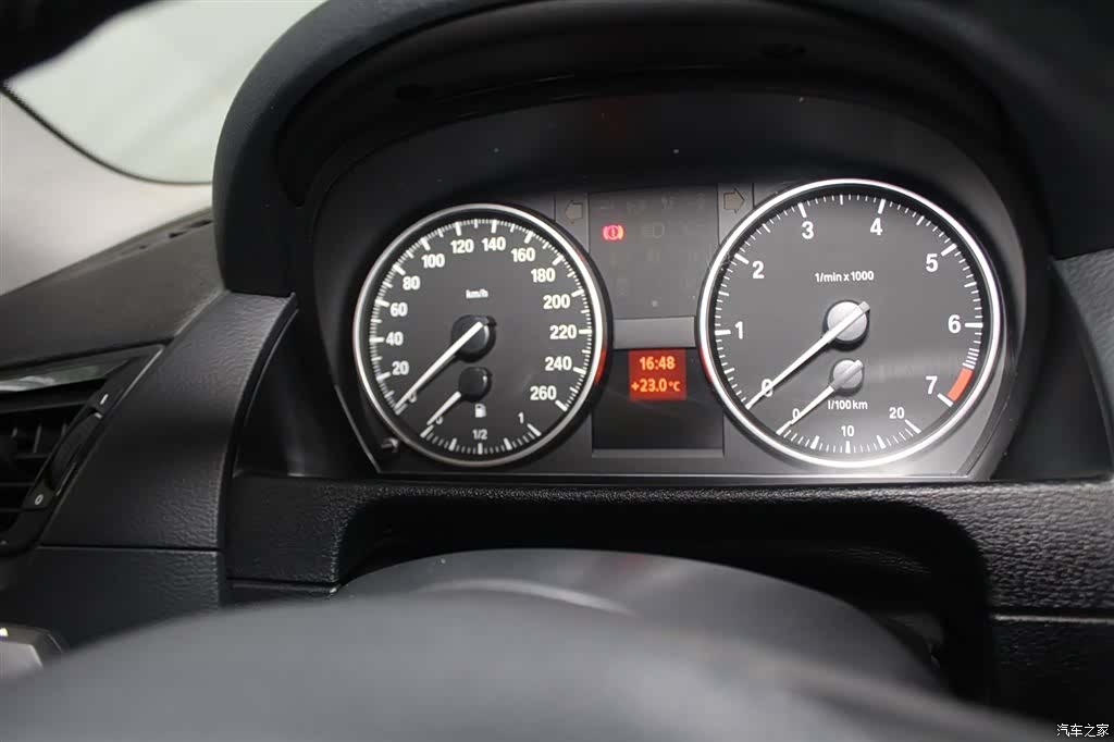 BMW X1, 2015 8