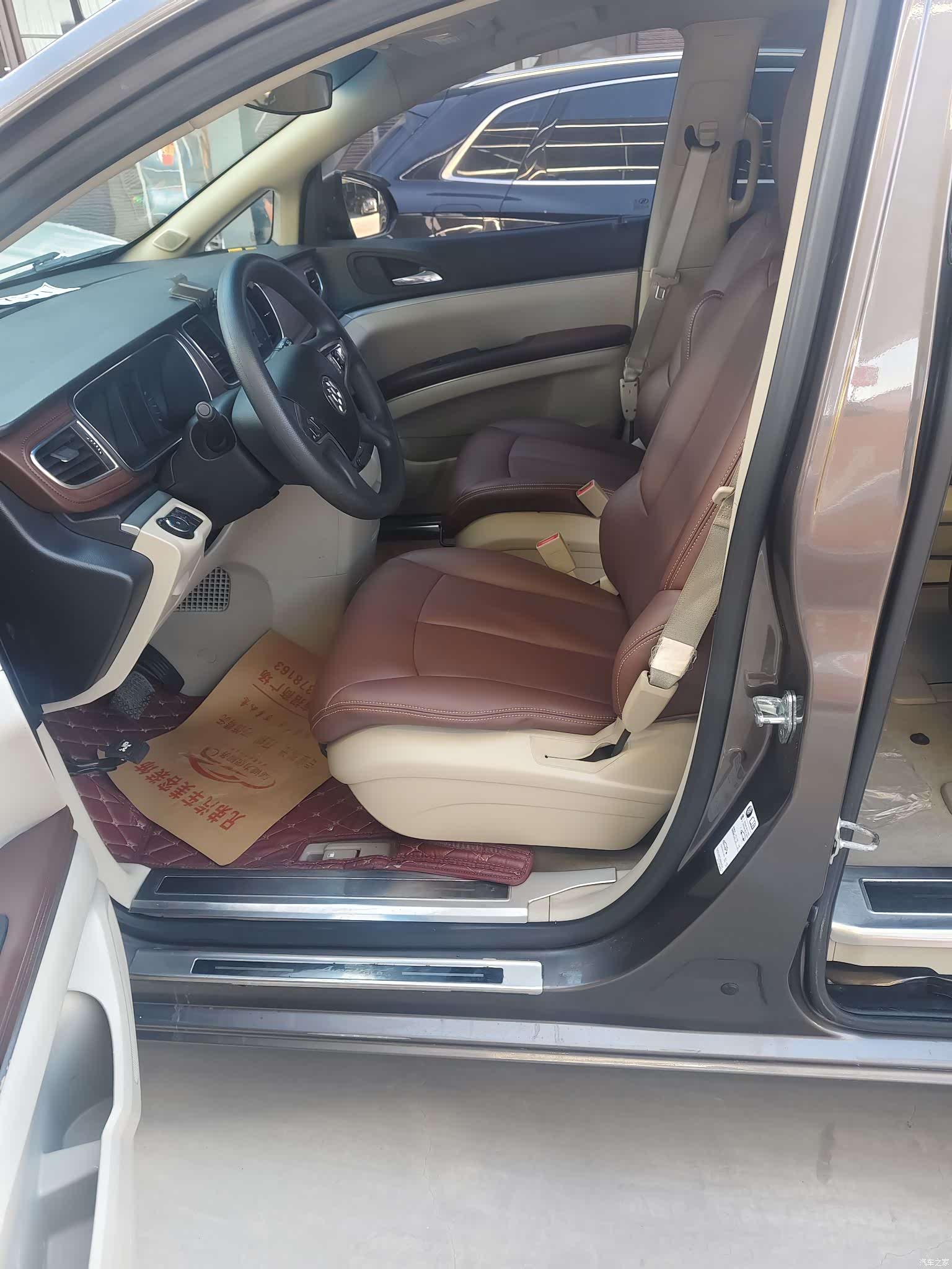 Buick GL8, 2018 8