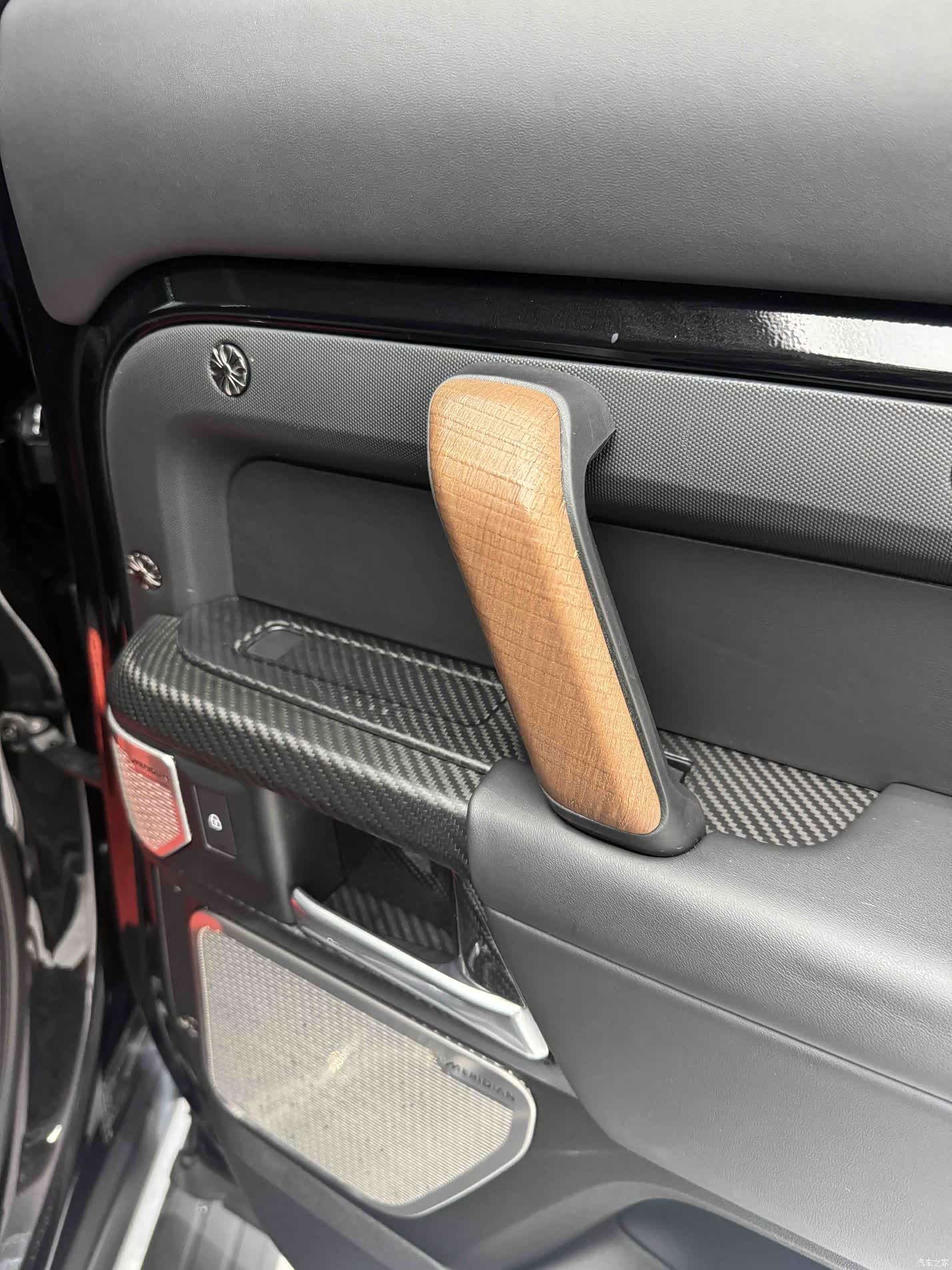 Land Rover Defender, 2023 26