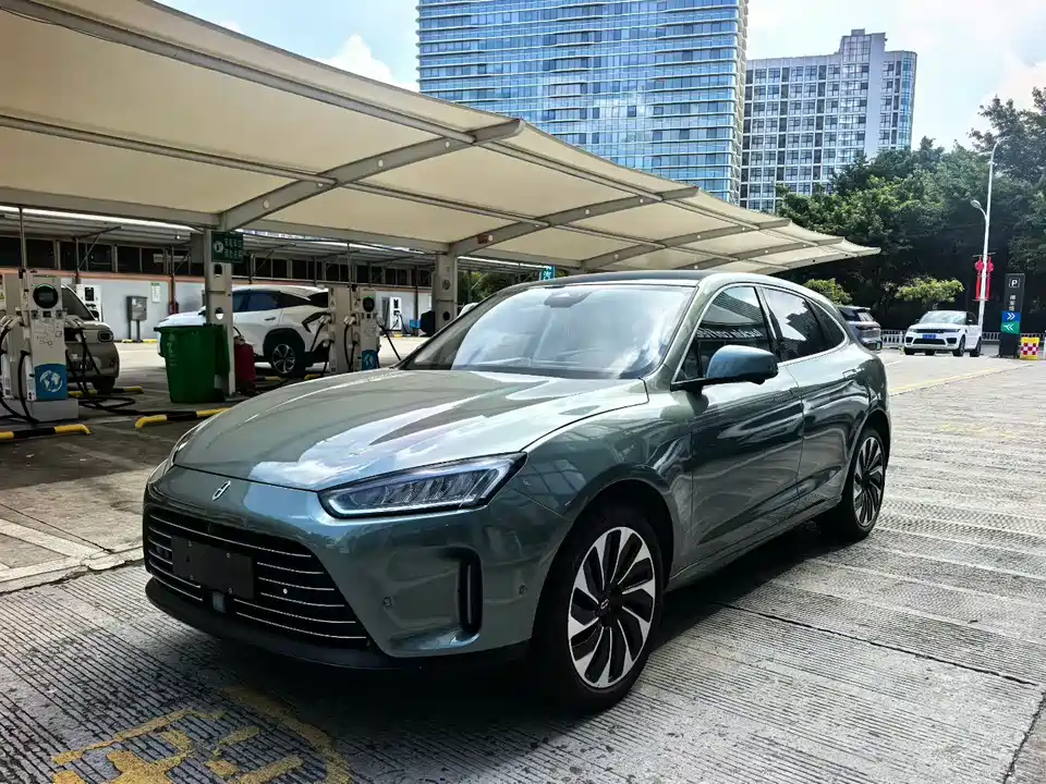 AITO Ask the world M5