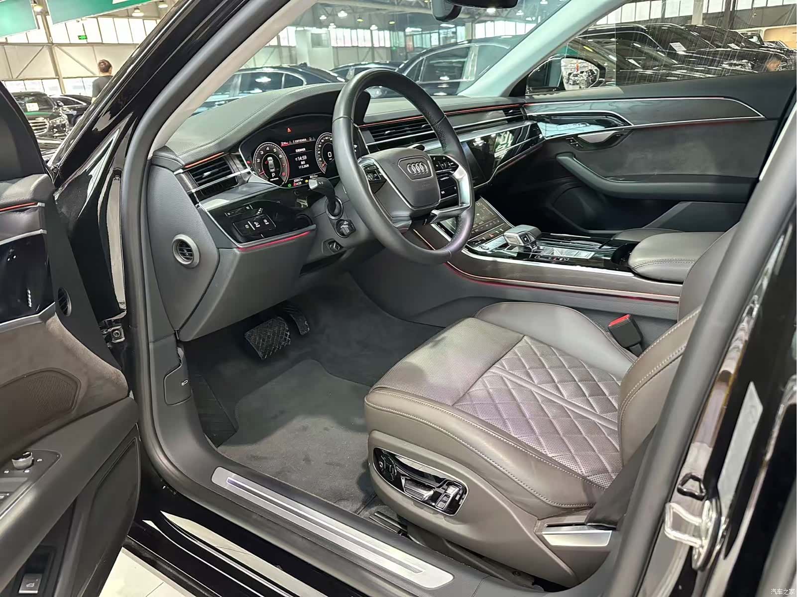 Audi A8L, 2021 4