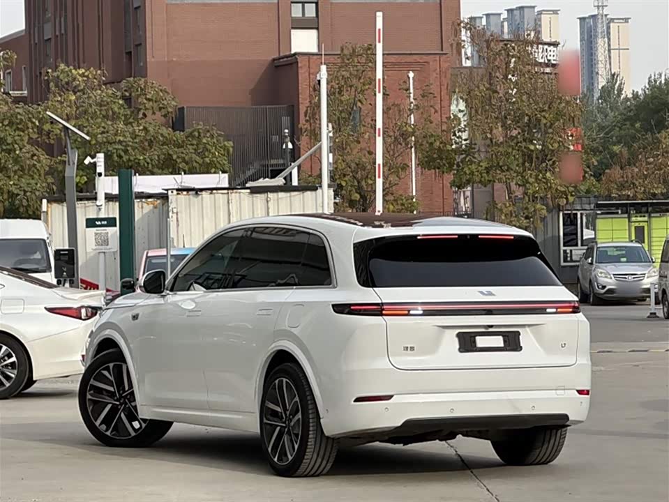Li Auto Ideal L7