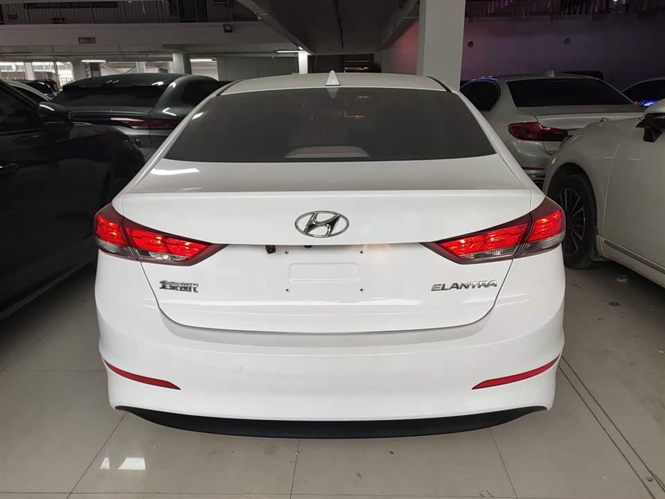 Hyundai Lead