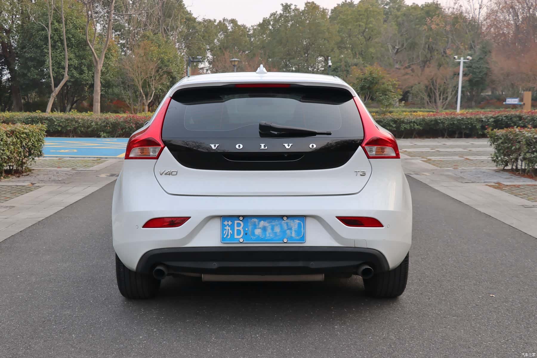 Volvo V40, 2018 8