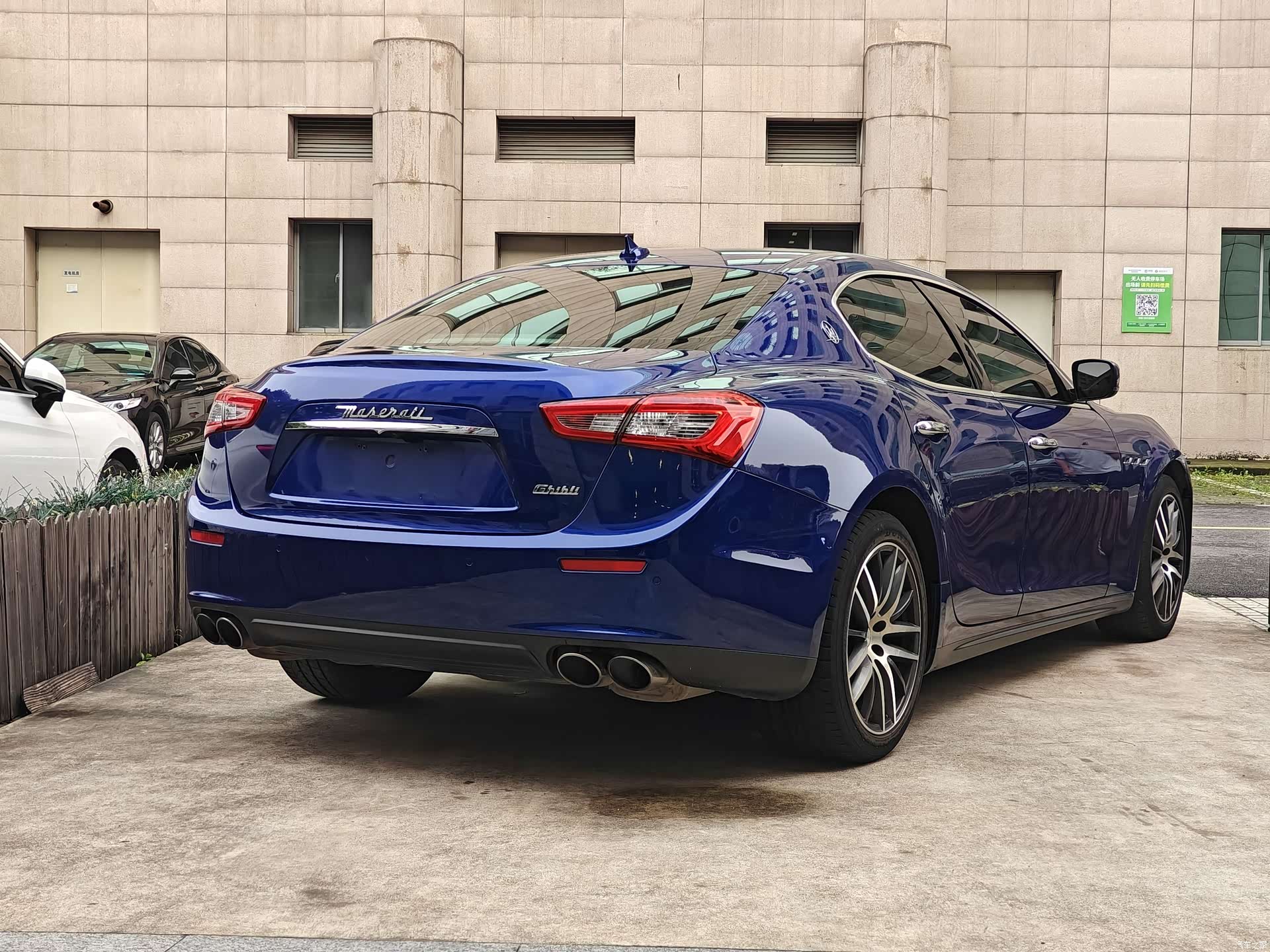 Maserati Ghibli, 2015 все фото
