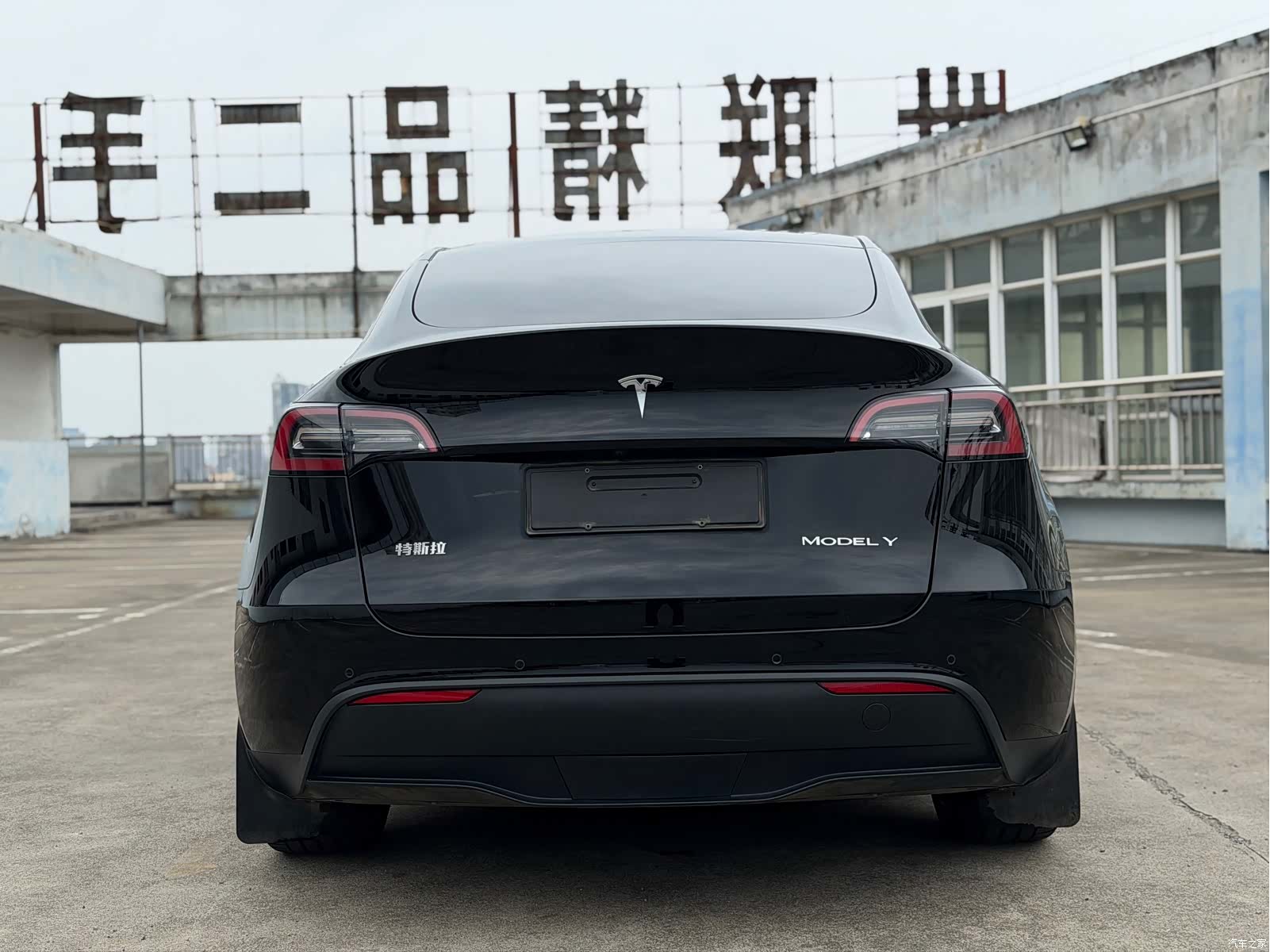 Tesla Model Y, 2023 11